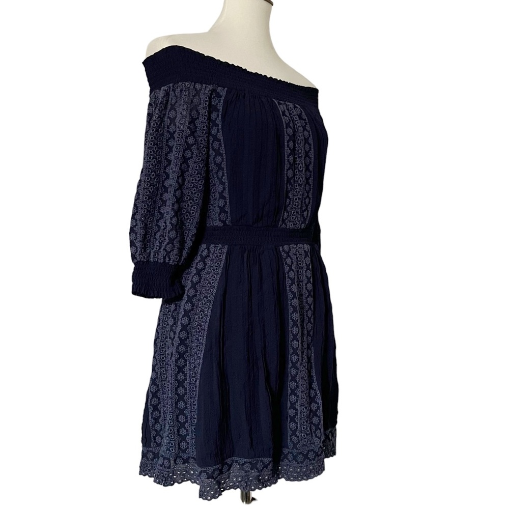 Alice and Olivia Pammy Eyelet Embroidered‎ Off -The Shoulder Dress - Picture 5 of 12